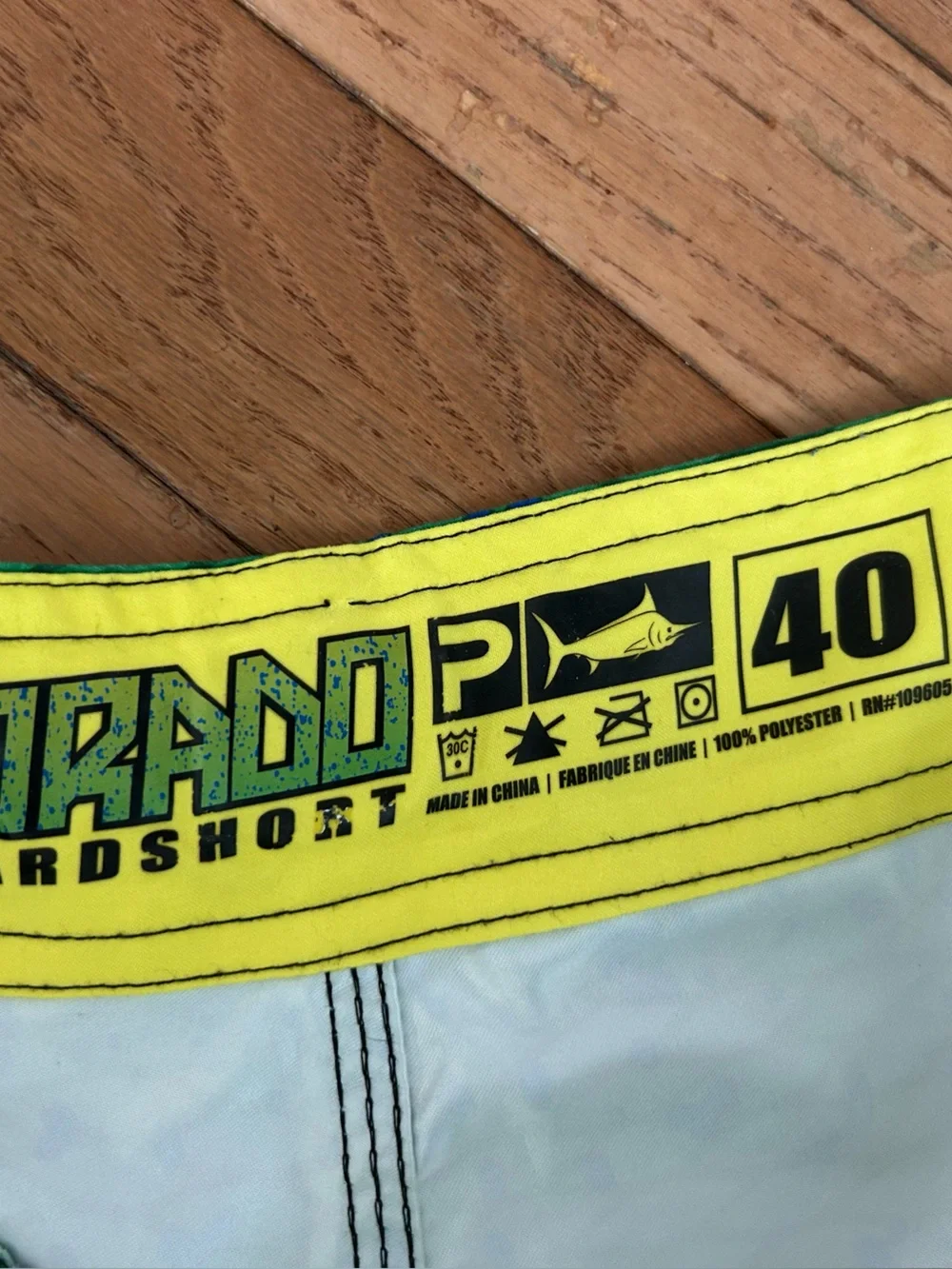 Men’s Pelagic Dorado board shorts 40 LKNU